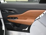 Thumbnail of 2025 Oxygen White Toyota Crown Signia