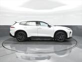 Thumbnail of 2025 Oxygen White Toyota Crown Signia