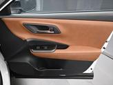 Thumbnail of 2025 Oxygen White Toyota Crown Signia