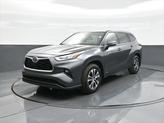 Thumbnail of 2020 Magnetic Gray Metallic Toyota Highlander Hybrid