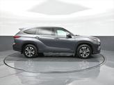 Thumbnail of 2020 Magnetic Gray Metallic Toyota Highlander Hybrid