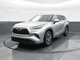Thumbnail of 2021 Celestial Silver Metallic Toyota Highlander