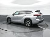 Thumbnail of 2021 Celestial Silver Metallic Toyota Highlander