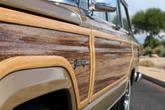 Thumbnail of 1990 Sand Metallic Jeep Grand Wagoneer