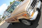 Thumbnail of 1990 Sand Metallic Jeep Grand Wagoneer