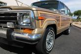 Thumbnail of 1990 Sand Metallic Jeep Grand Wagoneer
