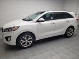 Thumbnail of 2018 Snow White Pearl Kia Sorento