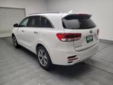 Thumbnail of 2018 Snow White Pearl Kia Sorento