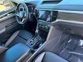 Thumbnail of 2022 Platinum Gray Metallic Volkswagen Atlas