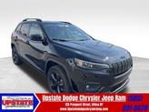 Photo of 2023 Diamond Black Jeep Cherokee
