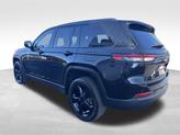 Thumbnail of 2023 Diamond Black Jeep Grand Cherokee