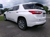 Thumbnail of 2021 Iridescent Pearl Tricoat Chevrolet Traverse