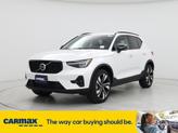 Thumbnail of 2024 White Volvo XC40