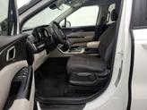 Thumbnail of 2022 White Kia Carnival