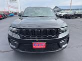 Thumbnail of 2025 Diamond Black Crystal Pearlcoat Jeep Grand Cherokee