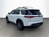 Thumbnail of 2025 Everest White P Nissan Pathfinder