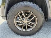 Thumbnail of 2016 Green Jeep Grand Cherokee