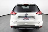 Thumbnail of 2019 Pearl White Tricoat Nissan Rogue
