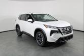 Thumbnail of 2026 Everest White Pearl Tricoat Nissan Rogue