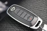 Thumbnail of 2026 Everest White Pearl Tricoat Nissan Rogue