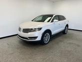 Thumbnail of 2016 White Platinum Clearcoat Metallic Lincoln MKX