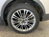 Thumbnail of 2016 White Platinum Clearcoat Metallic Lincoln MKX