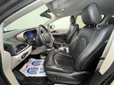 Thumbnail of 2017 Granite Crystal Clearcoat Metallic Chrysler Pacifica