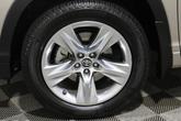 Thumbnail of 2016 Blizzard Pearl Toyota Highlander
