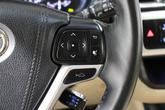 Thumbnail of 2016 Blizzard Pearl Toyota Highlander