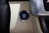 Thumbnail of 2016 Blizzard Pearl Toyota Highlander
