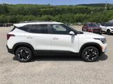 Thumbnail of 2025 Snow White Pearl Kia Seltos
