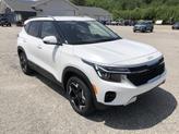 Thumbnail of 2025 Snow White Pearl Kia Seltos