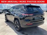 Thumbnail of 2022 Diamond Black Crystal Pearlcoat Jeep Grand Cherokee