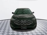 Thumbnail of 2024 Green Metallic Ford Edge