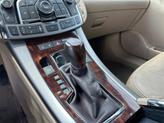 Thumbnail of 2012 White Diamond Clearcoat Buick LaCrosse