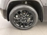 Thumbnail of 2019 Diamond Black Crystal Pearlcoat Jeep Grand Cherokee