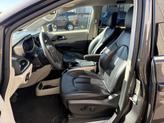 Thumbnail of 2023 Granite Crystal Metallic Clearcoat Chrysler Pacifica