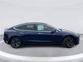 Thumbnail of 2019 Deep Blue Metallic Tesla Model 3