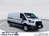 Photo of 2025 Oxford White Ford Transit-250