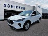 Thumbnail of 2023 Oxford White Ford Escape