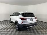 Thumbnail of 2021 Snow White Pearl Kia Seltos