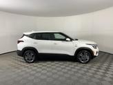 Thumbnail of 2021 Snow White Pearl Kia Seltos