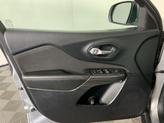 Thumbnail of 2017 Billet Silver Metallic Clearcoat Jeep Cherokee