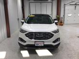 Thumbnail of 2019 White Platinum Ford Edge