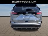 Thumbnail of 2020 Iconic Silver Metallic Ford Edge