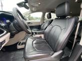 Thumbnail of 2022 Brilliant Black Crystal Pearlcoat Chrysler Pacifica