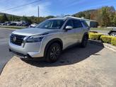Thumbnail of 2022 Brilliant Silver Metallic Nissan Pathfinder
