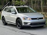 Photo of 2017 Reflex Silver Metallic Volkswagen Golf Alltrack