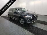 Photo of 2024 Mythos Black Metallic Audi Q5