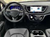 Thumbnail of 2026 Diamond Chrysler Pacifica